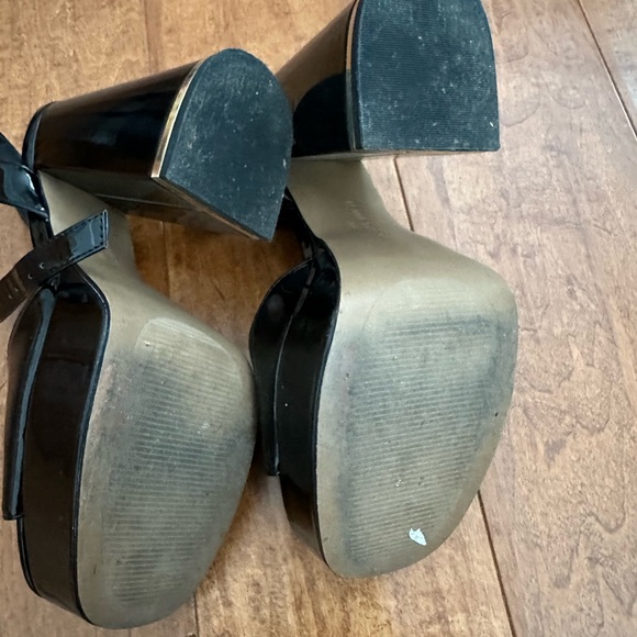 Kenneth Cole - Picture 4 of 4